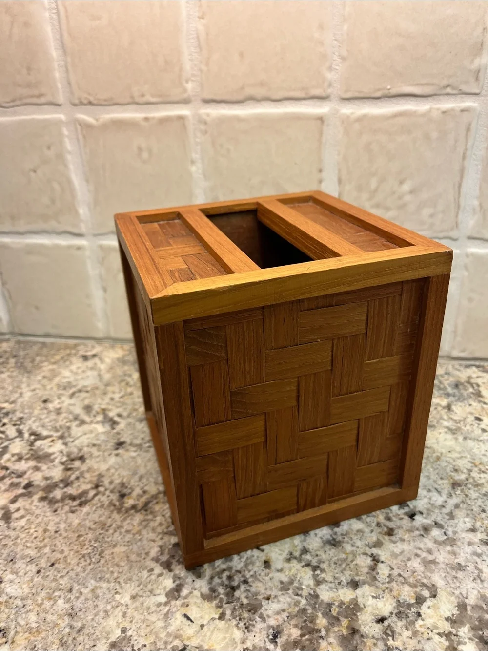 Vintage Wooden Woven pattern tissue box